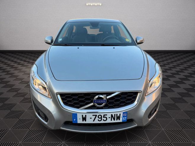Volvo C30 2.0 D3 136 CV BVA GEARTRONIC MOMENTUM Gris de 2010