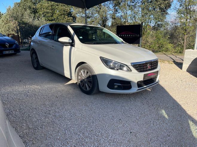 Peugeot 308 1.2 e-THP 110ch SS BVM5 Allure / Distrib Blanc de 2018