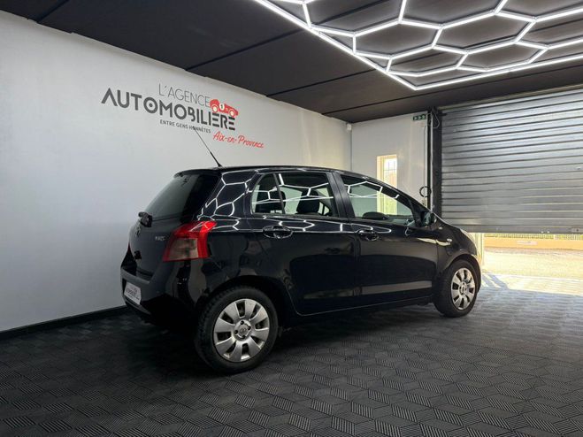 Toyota Yaris 1.3 VVT-I LUNA 83cv Noir de 2006