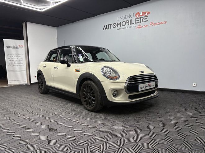 Mini Cooper F55 ? 1.5 136 ch Pack Chili Premire mai Blanc de 2015