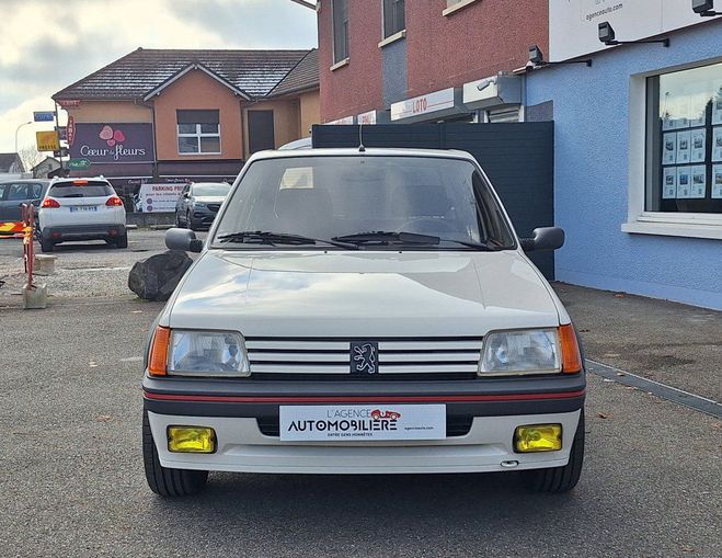 Peugeot 205 1.6 GTi 105 ch Blanc de 1985