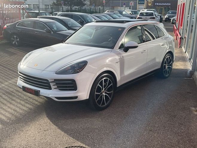 Porsche Cayenne (9YA) 3.0 462CH E-HYBRID Blanc de 2018