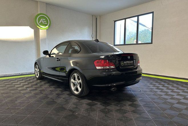 BMW Serie 1 Coup I (E82) 123d Confort NOIR de 2009