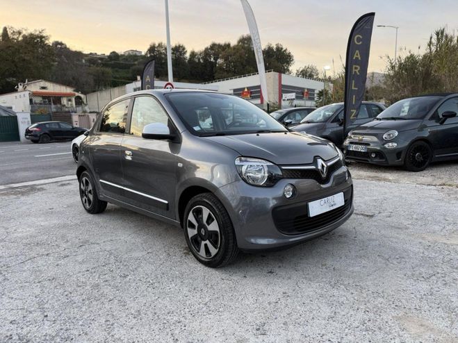 Cliquer pour voir la photo suivante Renault Twingo III 1.0 SCe 70cv Limited EDC GRIS de 2017