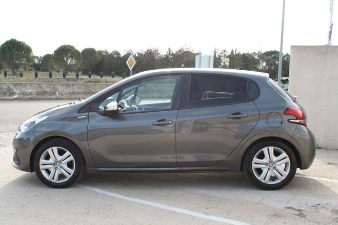 Peugeot 208 1.2 PURETECH 82CH STYLE 5P Gris F de 2018