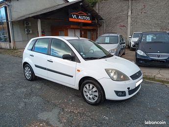  Voir détails -Ford Fiesta 1.4 TDCI Anne 2008 à Gleiz (69)