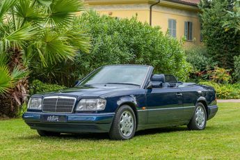  Voir détails -Mercedes Classe E E200 W124 Cabriolet à Nice (06)