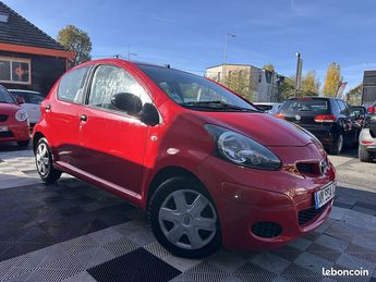  Voir détails -Toyota Aygo 1.0 VVT-I 68CH IN 5P à Morsang-sur-Orge (91)