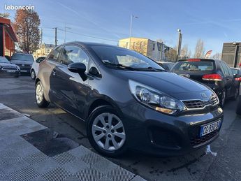  Voir détails -Kia Rio 1.2 MOTION 3P à Morsang-sur-Orge (91)