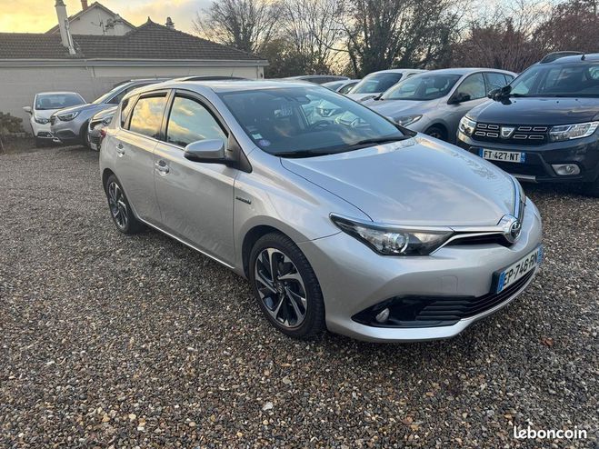 Cliquer pour voir la photo suivante Toyota Auris 1.8 Hybrid 136h Design Historique d'entr Gris de 2017