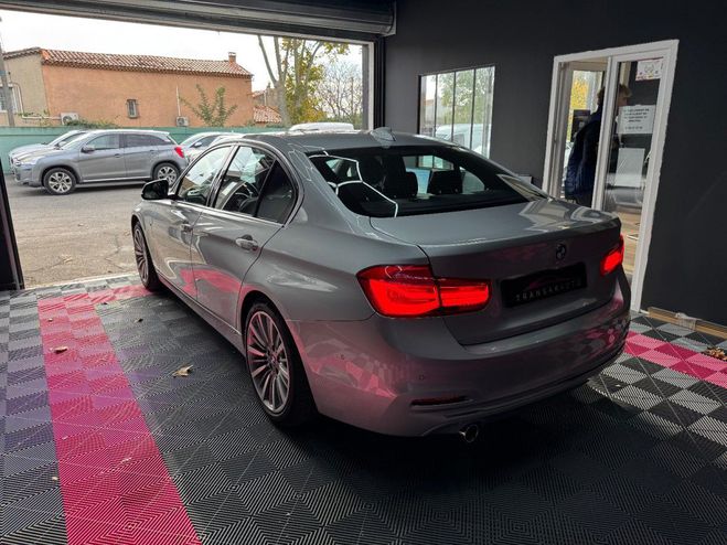 BMW Serie 3 F30 LCI2 318d 150 ch BVA8 Luxury / SUIVI Gris de 2018
