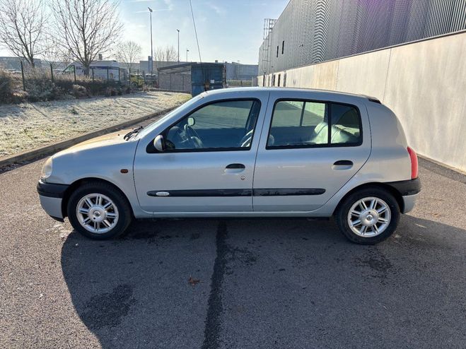 Renault Clio II 1.6i 107cv 16V Initiale Paris - 2me  Gris de 2000