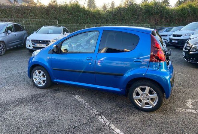 Peugeot 107 Phase II 1.0 L 69 cv 5 portes  de 2012