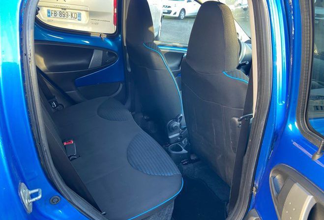 Peugeot 107 Phase II 1.0 L 69 cv 5 portes  de 2012