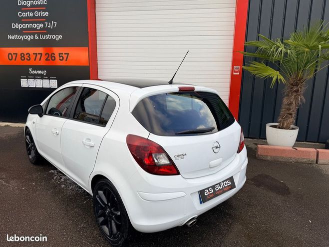 Opel Corsa D 1.2 I 16V 80 CV 5 PORTES JANTE ALU NOI Blanc de 2009