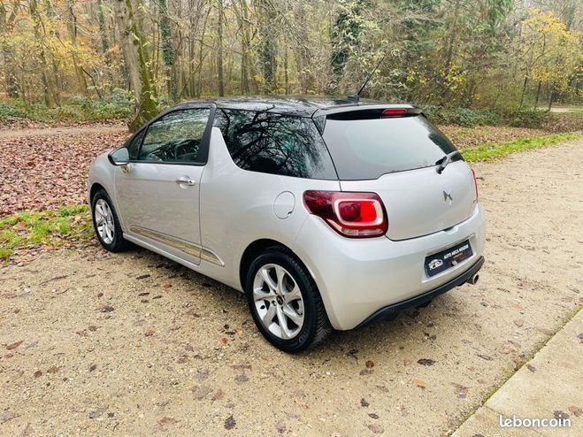 Citroen DS 3 So Chic 110ch ? 1�re main Distribution Gris de 2016