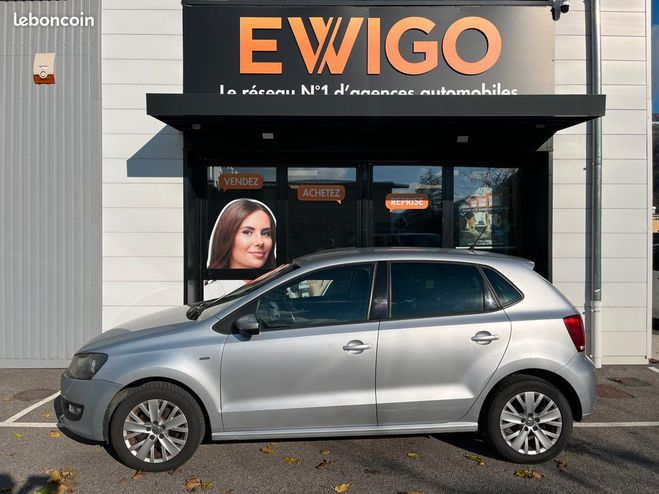 Volkswagen Polo 1.6 tdi 90ch life  radars de recul Gris de 2014