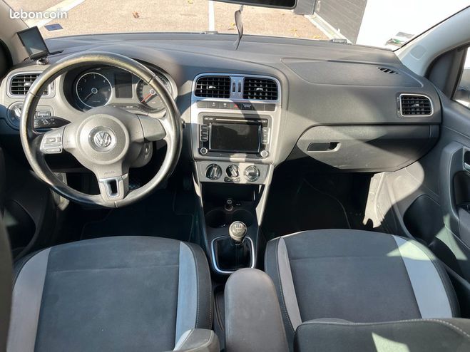 Volkswagen Polo 1.6 tdi 90ch life  radars de recul Gris de 2014
