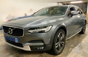  Voir détails -Volvo V90 Cross Country D5 Pro AWD 235 ch à Tours (37)
