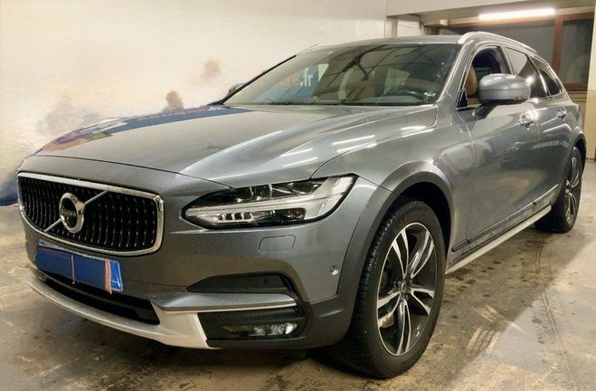 Cliquer pour voir la photo suivante Volvo V90 Cross Country D5 Pro AWD 235 ch Grise de 2017