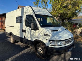  Voir détails -Iveco Daily CLASSE S FOURGON FGN 35S10 V12 H2 à Gaillac (81)