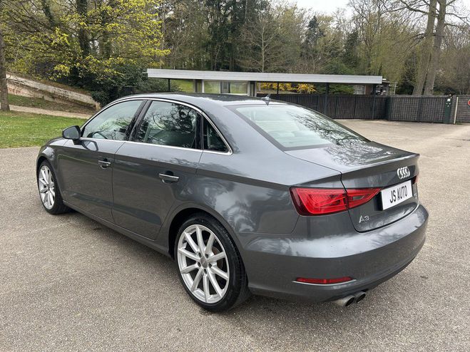 Audi A3 III BERLINE 1,4 TFSI COD ULTRA 150 AMBIT Gris de 2015