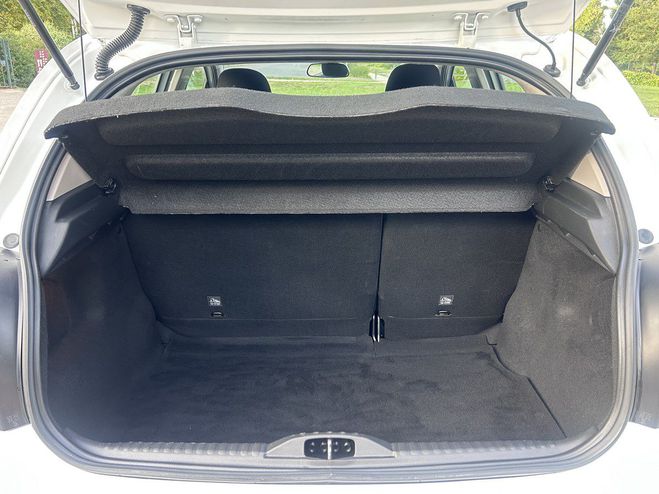 Citroen C3 III 1,2 PURETECH 83 S&S FEEL BUSINESS Blanc de 2019