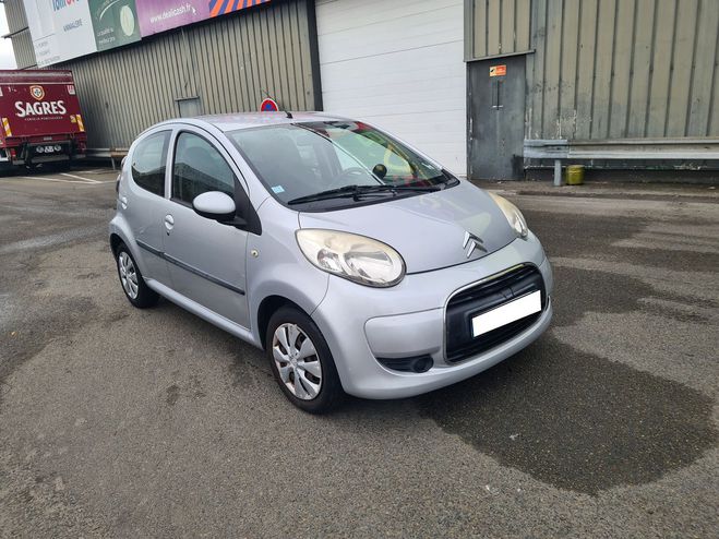 Cliquer pour voir la photo suivante Citroen C1 1.0 PACK Gris clair de 2009