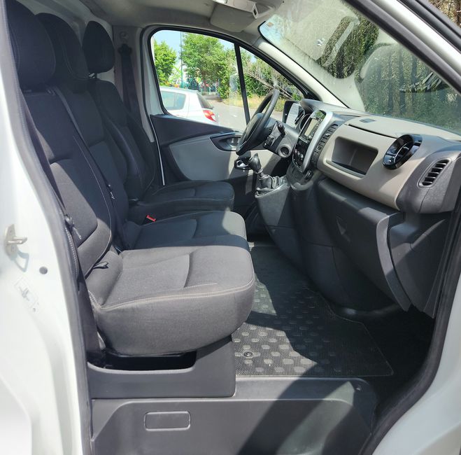 Renault Trafic 1.6 dci 16v 95ch Energy Blanc de 2019