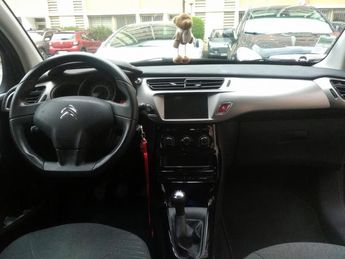  Voir détails -Citroen C3 1.2i 82 PureTech Feel Edition 5p. a 1600 à Cannes (06)
