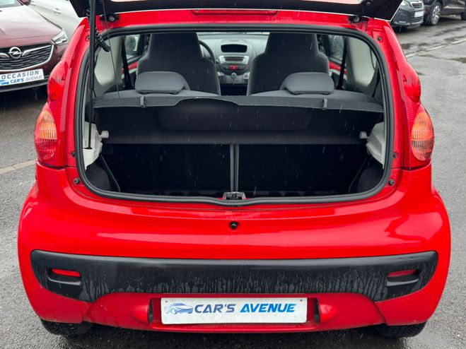 Peugeot 107  1.0e 12V 68ch BLUE LION 2-Tronic Trendy ROUGE de 2008