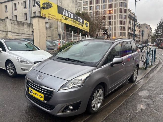 Cliquer pour voir la photo suivante Peugeot 5008 1.6 BLUEHDI 120CH ALLURE S&S EAT6 7PL GRIS C de 2016