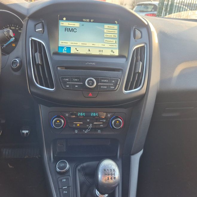 Ford Focus IV 1.5 ECOBOOST 150 ST-LINE BUSINESS Blanc de 2016