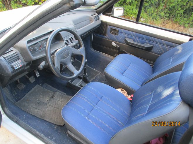 Peugeot 205 CJ Cabriolet blanc de 1994