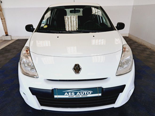 Renault Clio III BUSINESS 1.5 dCi 75 eco2 Blanc de 2012