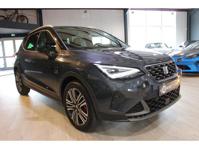 Seat Arona PACK PERFORMANCE FR - ADVENTURE 115 ch Gris magntique de 2024