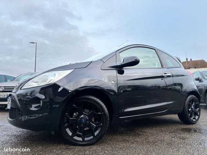 Cliquer pour voir la photo suivante Ford KA 1.2 69CH STOP&START TITANIUM MY2014 Noir de 2015