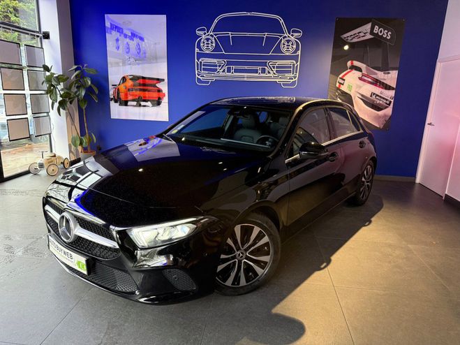 Cliquer pour voir la photo suivante Mercedes Classe A BUSINESS 180 d 8G-DCT LINE PREMIERE MAIN Noir de 2022