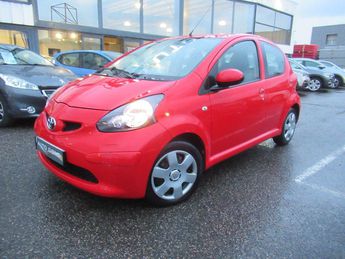  Voir détails -Toyota Aygo 1.0 VVT-i à Aubire (63)