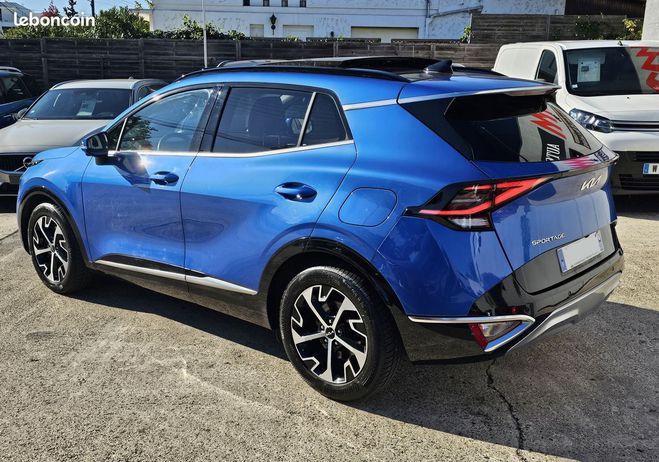 Kia Sportage Superbe toit ouvrant 2022 1main Bleu de 2022