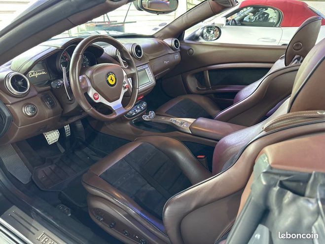 Ferrari California Ferrari, + 30 Gris de 2013