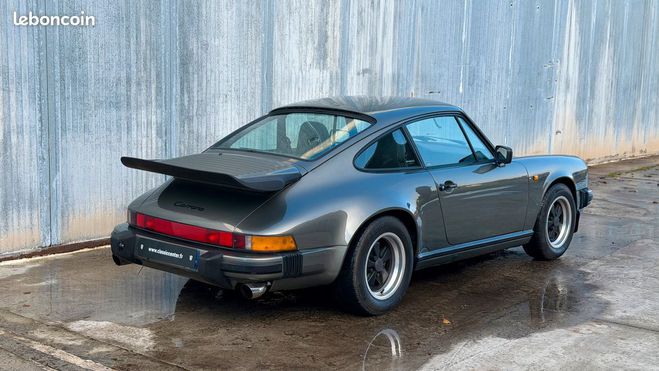 Porsche 911 Carrera 3.2 G50 Vert Granit Vert de 1988