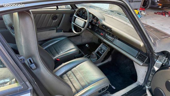 Porsche 911 Carrera 3.2 G50 Vert Granit Vert de 1988