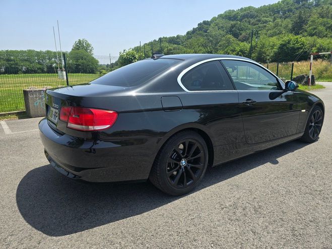 BMW Serie 3 330i E92 Coupe 272 Cv confort bva Noir de 2008
