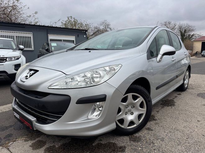 Cliquer pour voir la photo suivante Peugeot 308 1.6HDi 92CH FAP Business 5p Gris de 2010