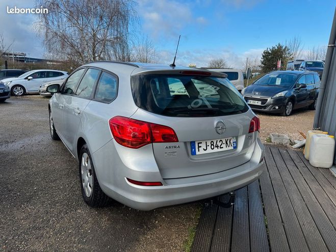 Opel Astra 1.7 CDTI 110 Pack Clim Gris de 2011