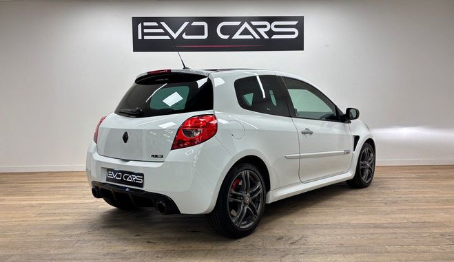 Renault Clio 3 RS CUP 2.0 203 ch RECARO Blanc de 2011