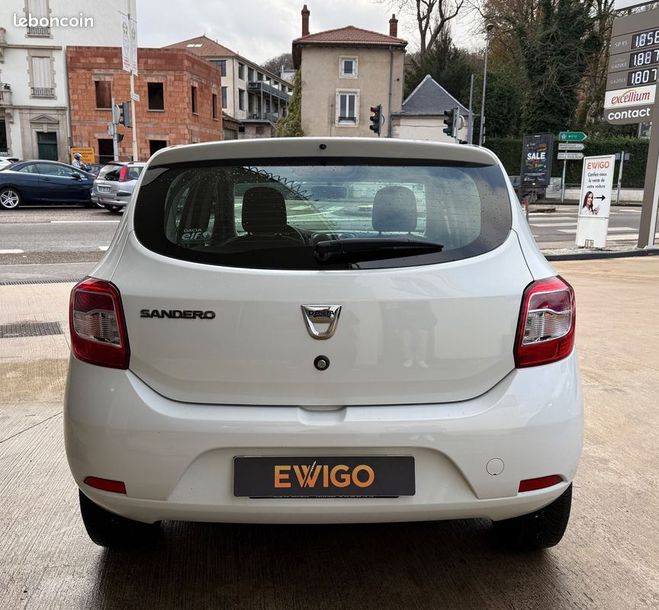 Dacia Sandero 1.2 75   distribution ok faible km Blanc de 2015