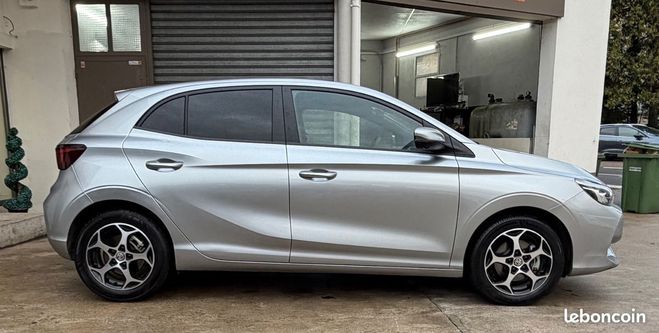 MG MG3 Mg 1.5 hybrid  195 luxury   siges et vo Gris de 2024