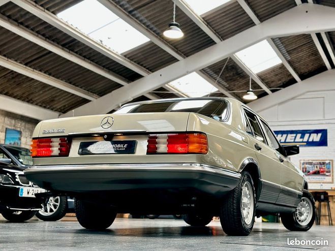 Mercedes 280 SE W126 2.7L 6 cylindres 82 760 kms cert Gris de 1980